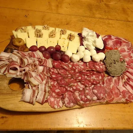 Turisticna Kmetija Izgorsek * Grize