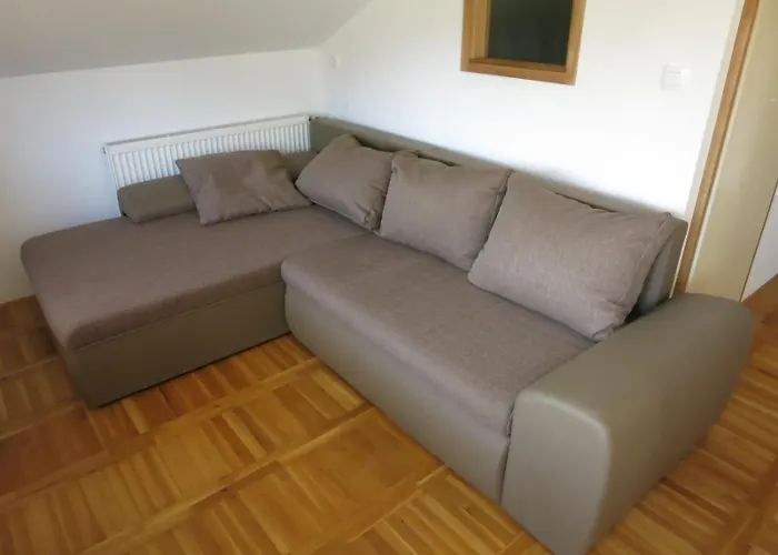 Turisticna Kmetija Izgorsek *